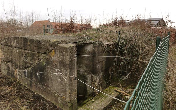Bunker aan de Oude Maria's-Lindestraat op de Zilverberg, die diende als schuilplaats voor de manschappen van het Duits vliegveld vlakbij.