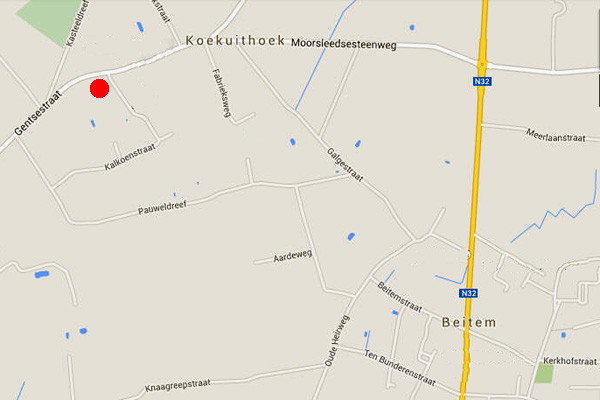 Koekuitmolen. De rode stip duidt de plaats ervan aan, op de hoek van de Gentsestraat en de Kalkoenstraat (Google Maps)