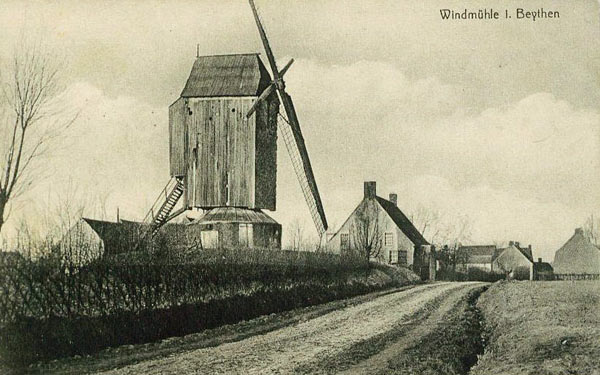 De Veldmolen, ook wel Sinnesaels molen genoemd (Duitse militaire prentpriefkaart, Wereldoorlog I.)