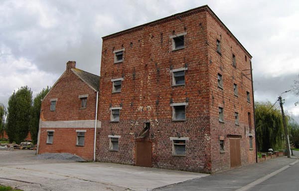 Bewaard gebleven cichorei-ast in Meulebeke (Inventaris Onroerend Erfgoed Vlaanderen)